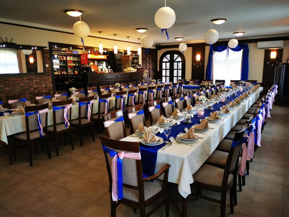 Patyi Etterem Es Hotel Bogote Ngoại thất bức ảnh