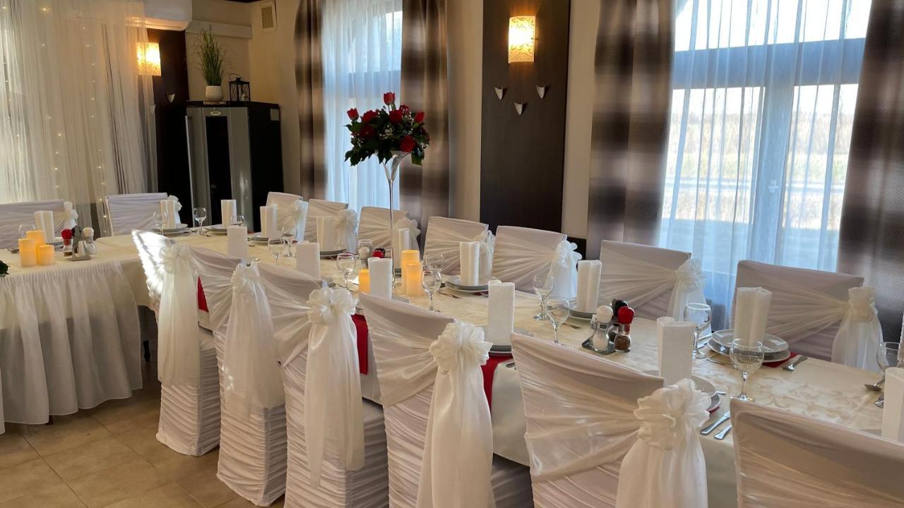 Patyi Etterem Es Hotel Bogote Ngoại thất bức ảnh